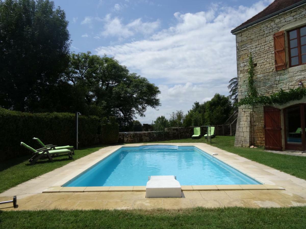 Studio Du Cluzel Pontcirq Extérieur photo